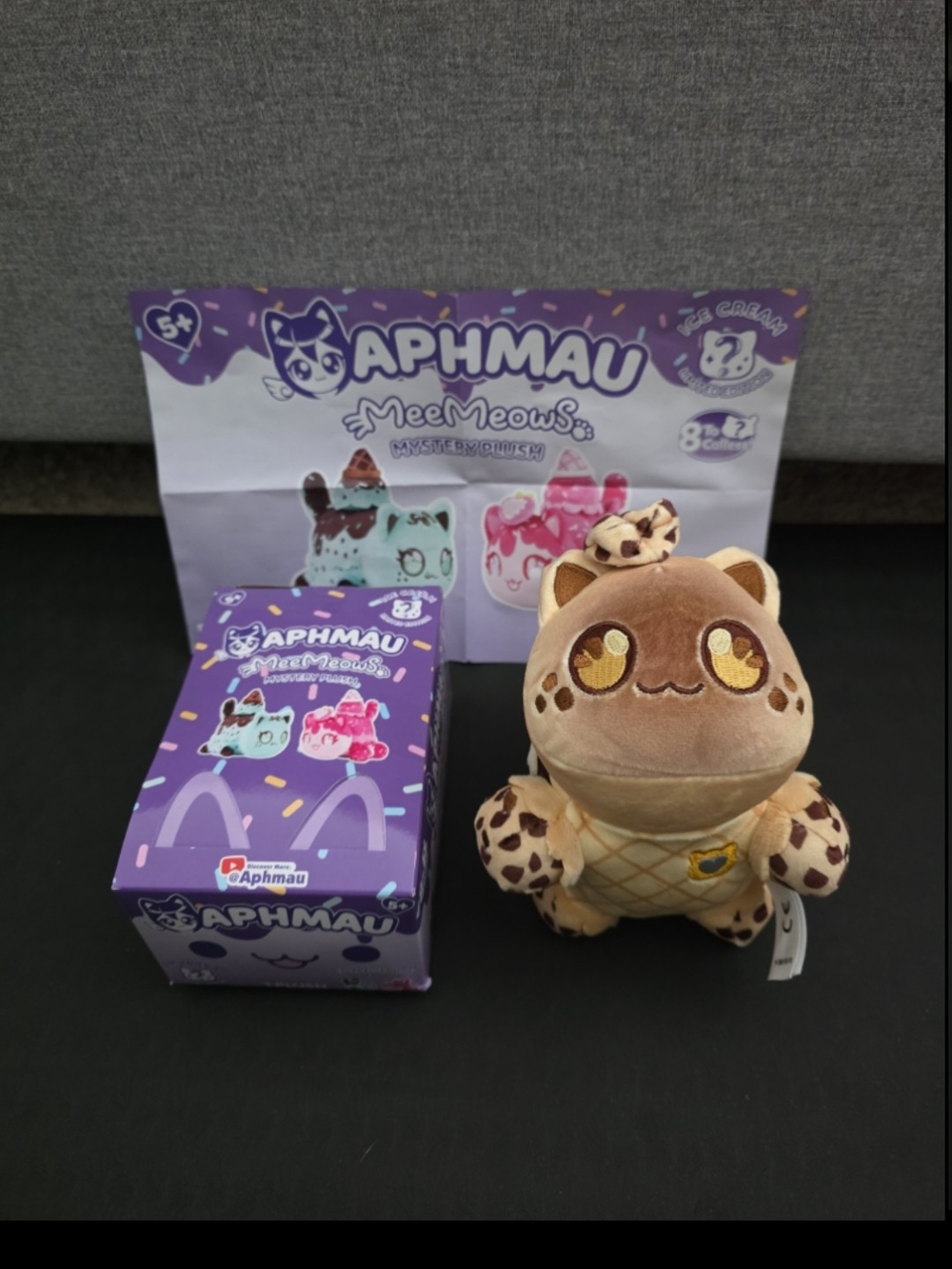 Aphmau MeeMeows ice cream limited edition cookie dough ice cream cat
